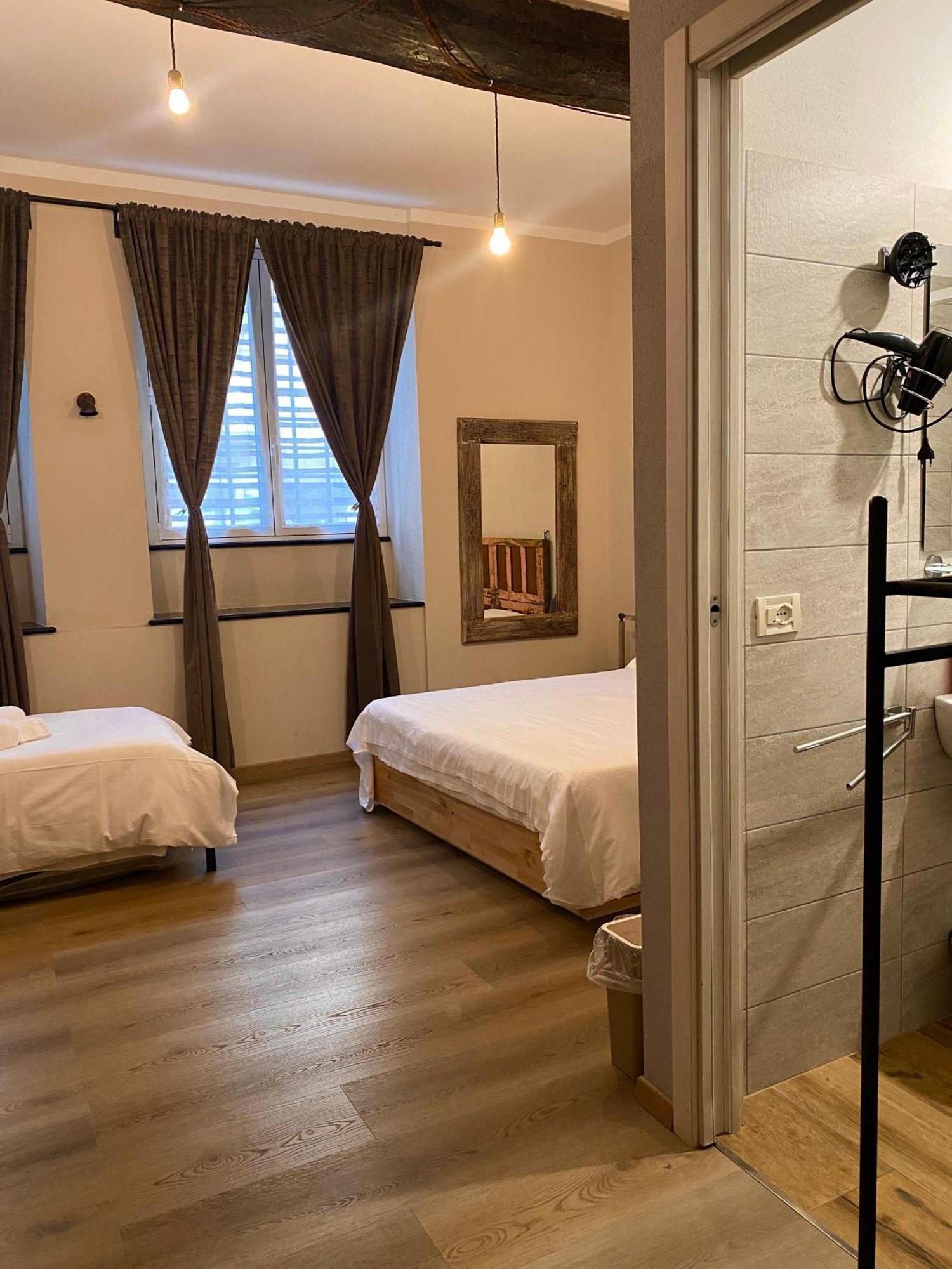 Piccolo Borgo Hotel Chiavari Bagian luar foto